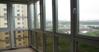 Панорамное остекление лоджии Кореновск цена от 11 тыс. руб. м/п.